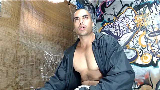 Snapshot of Justin_Frank chatting on March 21, 2025, 5:23 pm Justin Frank online show from March 21, 2025, 5:23 pm