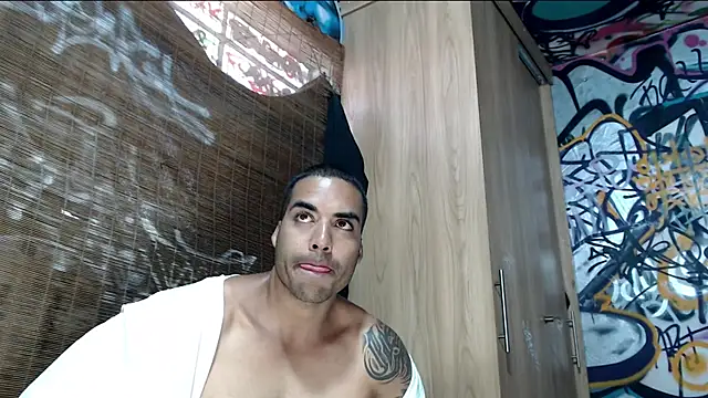 Snapshot of Justin_Frank chatting on November 29, 2025, 2:09 pm Justin Frank online show from November 29, 2025, 2:09 pm