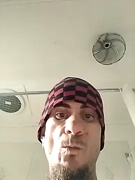 Snapshot of robvegas274 chatting on October 11, 2025, 9:46 pm robvegas274 online show from October 11, 2025, 9:46 pm