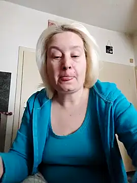 Snapshot of GeileEstelle chatting on December 13, 2024, 6:31 am GeileEstelle online show from December 13, 2024, 6:31 am