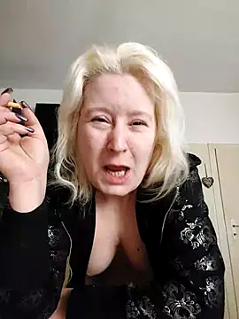 Snapshot of GeileEstelle chatting on February 22, 2025, 5:55 am GeileEstelle online show from February 22, 2025, 5:55 am