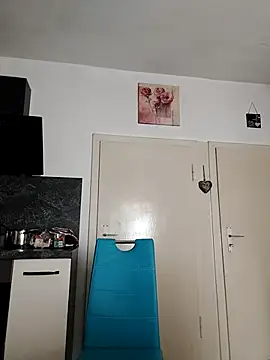 Snapshot of GeileEstelle chatting on September 10, 2025, 3:39 am GeileEstelle online show from September 10, 2025, 3:39 am