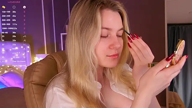 Snapshot of elinanortas chatting on February 22, 2025, 1:11 am elinanortas online show from February 22, 2025, 1:11 am