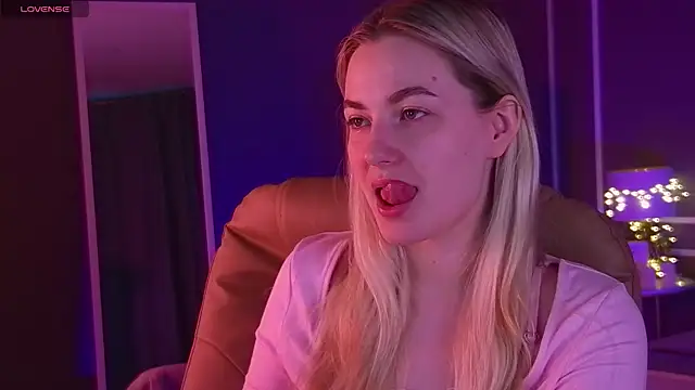 Snapshot of elinanortas chatting on March 19, 2025, 1:10 am elinanortas online show from March 19, 2025, 1:10 am