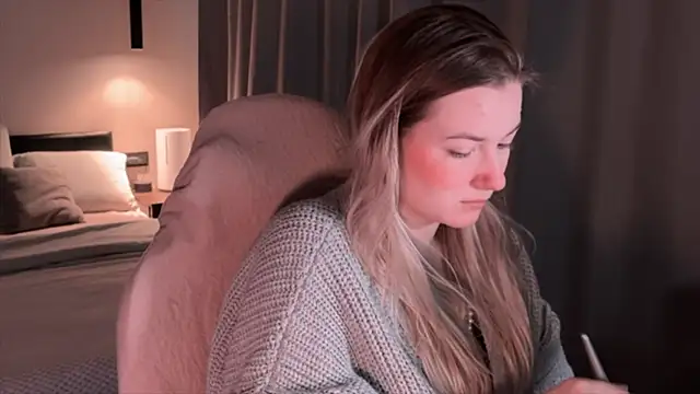 Snapshot of elinanortas chatting on November 29, 2025, 2:47 am elinanortas online show from November 29, 2025, 2:47 am