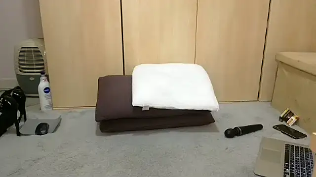 vanda26hot online show from February 1, 2025, 8:29 am