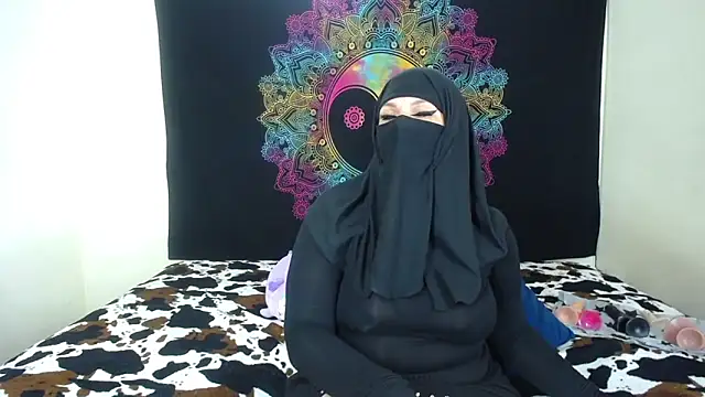 evelyn  salah online show from November 5, 2025, 2:00 am