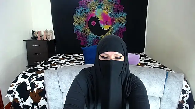 evelyn  salah online show from November 28, 2025, 11:51 pm