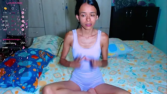 Mia sexy18  online show from February 9, 2026, 2:04 am