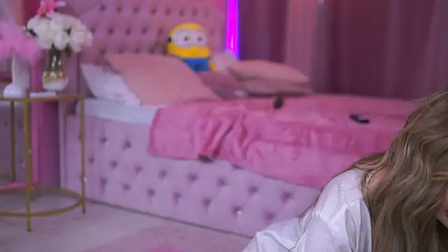 AshleySinn online show from February 3, 2025, 9:29 pm