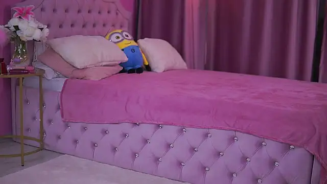 AshleySinn online show from March 19, 2025, 4:45 pm