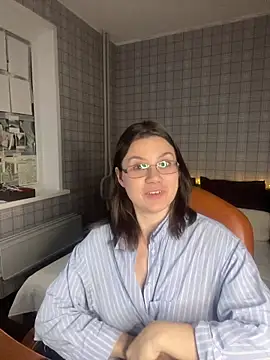 Snapshot of NinaVI chatting on December 21, 2025, 9:00 pm NinaVI online show from December 21, 2025, 9:00 pm