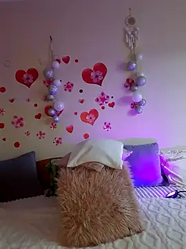 Snapshot of BellaBellaHot chatting on November 5, 2025, 1:11 pm BellaBellaHot online show from November 5, 2025, 1:11 pm