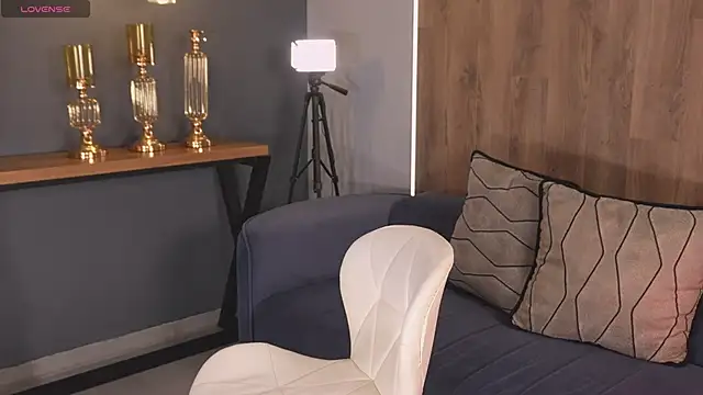 Snapshot of NaomiSainz chatting on November 15, 2025, 11:29 am NaomiSainz online show from November 15, 2025, 11:29 am