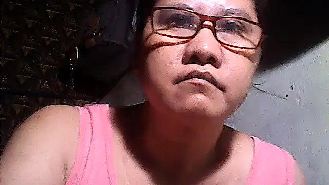 sweetsosie18 online show from April 24, 2026, 12:40 pm