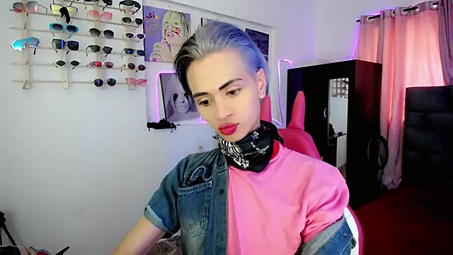 Snapshot of Sweet_Jack1 chatting on March 20, 2025, 7:04 pm Sweet Jack1 online show from March 20, 2025, 7:04 pm