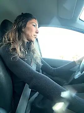 amanilouve online show from January 11, 2026, 7:24 am