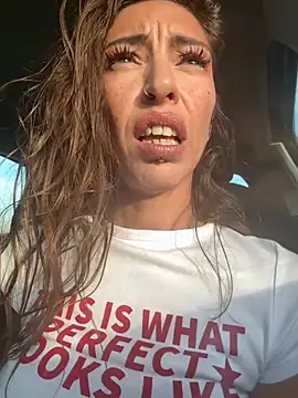 amanilouve online show from February 22, 2026, 4:38 pm