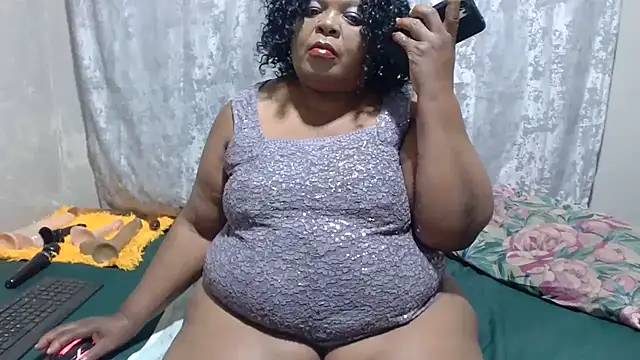Snapshot of MatureBootyBabe4Uxx chatting on June 14, 2026, 3:08 am MatureBootyBabe4Uxx online show from June 14, 2026, 3:08 am