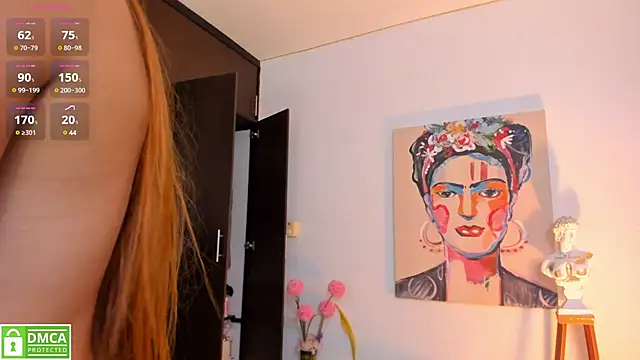 Snapshot of ROSE__15 chatting on February 6, 2025, 2:11 am ROSE 15 online show from February 6, 2025, 2:11 am