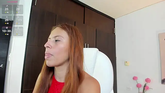 Snapshot of ROSE__15 chatting on February 7, 2025, 8:20 pm ROSE 15 online show from February 7, 2025, 8:20 pm