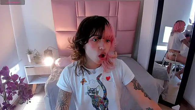 katalina garcia online show from March 14, 2026, 6:57 pm