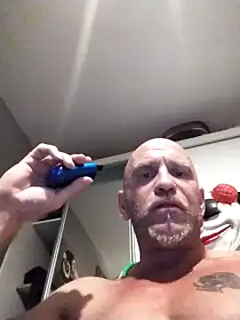 Verynaughtyx online show from October 15, 2025, 9:37 pm