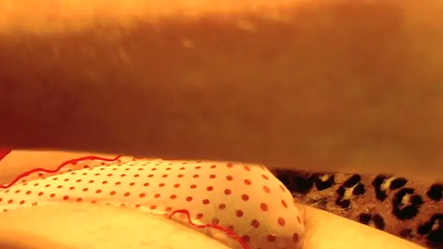 Snapshot of rockhead1971 chatting on December 25, 2024, 4:22 am rockhead1971 online show from December 25, 2024, 4:22 am