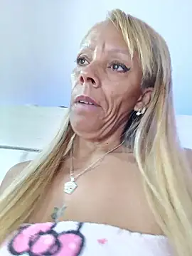 Snapshot of marylin_aboul chatting on May 31, 2026, 12:30 am marylin aboul online show from May 31, 2026, 12:30 am