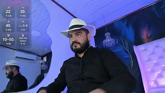 Snapshot of MichaelBear_ chatting on January 11, 2025, 1:01 pm MichaelBear online show from January 11, 2025, 1:01 pm