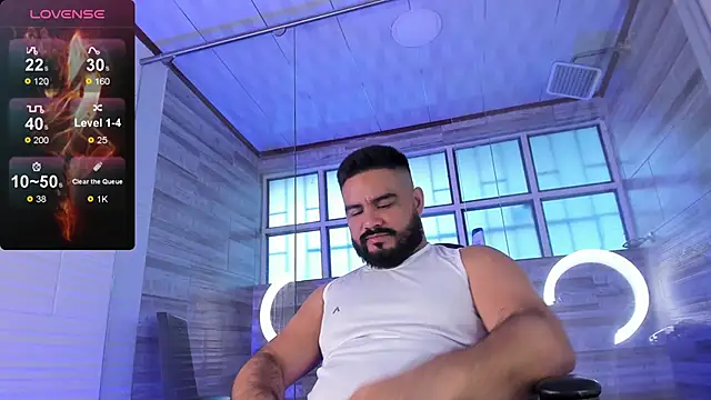 Snapshot of MichaelBear_ chatting on January 12, 2025, 12:23 pm MichaelBear online show from January 12, 2025, 12:23 pm