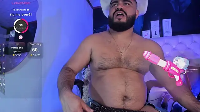 Snapshot of MichaelBear_ chatting on February 23, 2025, 3:29 pm MichaelBear online show from February 23, 2025, 3:29 pm