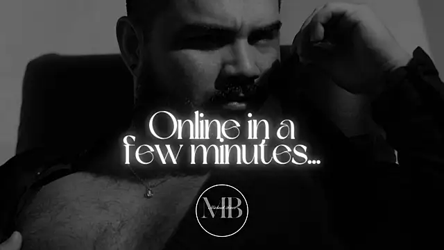 Snapshot of MichaelBear_ chatting on December 17, 2025, 1:06 pm MichaelBear online show from December 17, 2025, 1:06 pm