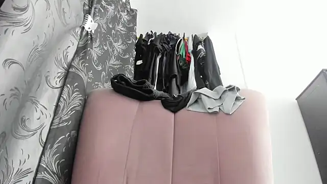 Snapshot of natalia_hottman chatting on May 9, 2026, 12:32 pm natalia hottman online show from May 9, 2026, 12:32 pm