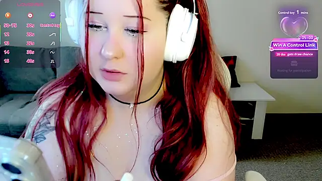 Snapshot of Evie_Pie chatting on February 20, 2026, 11:11 am Evie Pie online show from February 20, 2026, 11:11 am