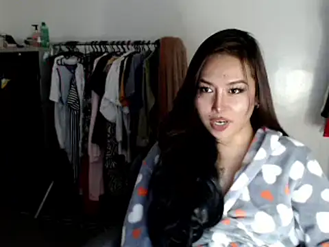 urqueendominant online show from March 6, 2025, 6:41 am