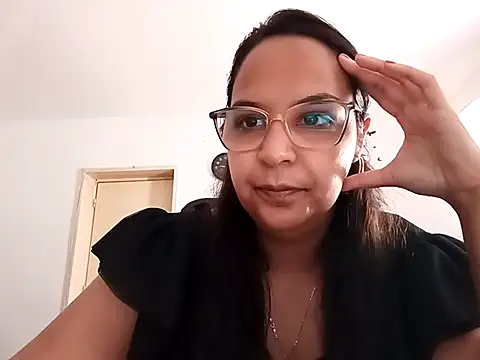 Snapshot of Andra4you chatting on May 25, 2026, 6:30 am Andra4you online show from May 25, 2026, 6:30 am