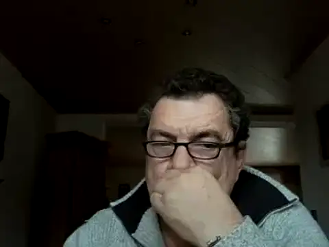 Snapshot of Nobbie444 chatting on November 26, 2025, 12:17 pm Nobbie444 online show from November 26, 2025, 12:17 pm