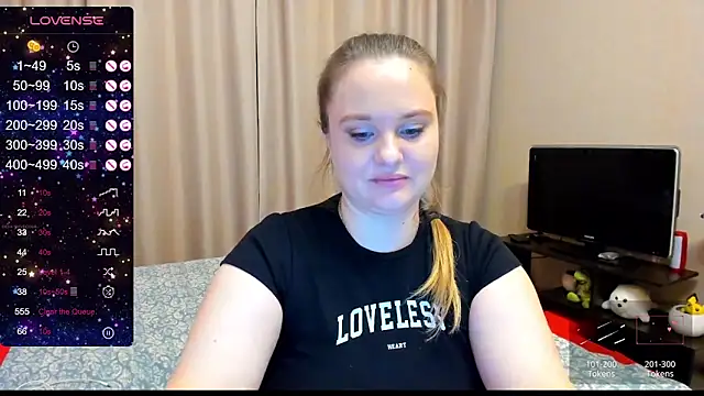 Snapshot of AlanaBrox chatting on December 3, 2024, 12:46 am AlanaBrox online show from December 3, 2024, 12:46 am