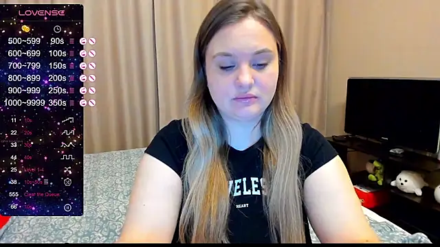 Snapshot of AlanaBrox chatting on December 14, 2024, 2:45 am AlanaBrox online show from December 14, 2024, 2:45 am