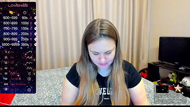 Snapshot of AlanaBrox chatting on December 19, 2024, 12:12 pm AlanaBrox online show from December 19, 2024, 12:12 pm