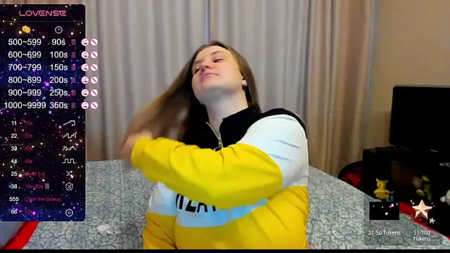 Snapshot of AlanaBrox chatting on December 20, 2024, 9:11 am AlanaBrox online show from December 20, 2024, 9:11 am