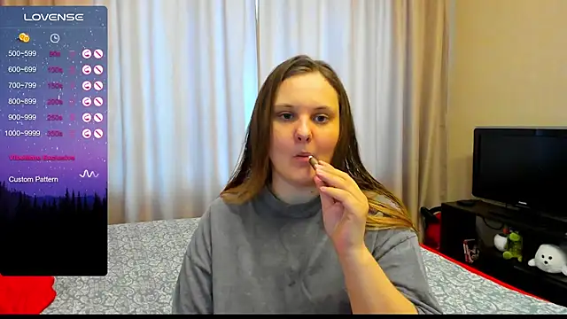 Snapshot of AlanaBrox chatting on March 7, 2025, 11:18 am AlanaBrox online show from March 7, 2025, 11:18 am