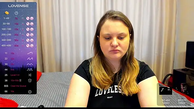 Snapshot of AlanaBrox chatting on March 16, 2025, 2:55 pm AlanaBrox online show from March 16, 2025, 2:55 pm