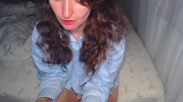 LoraPreston online show from June 20, 2026, 8:33 pm