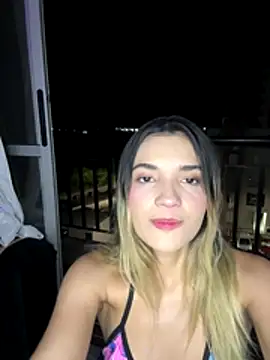 Snapshot of Sarita-candy chatting on October 29, 2025, 8:05 am Sarita-candy online show from October 29, 2025, 8:05 am