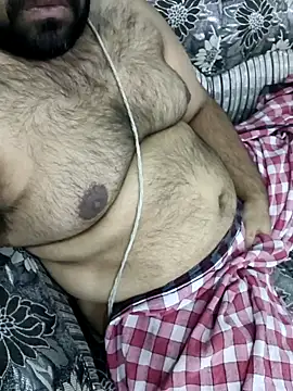 chubby exhibitionist online show from November 27, 2025, 11:07 pm