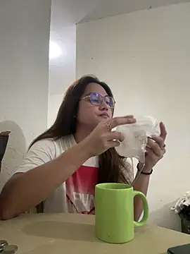 Snapshot of MarieLoveGlamorous chatting on March 3, 2025, 2:48 pm MarieLoveGlamorous online show from March 3, 2025, 2:48 pm