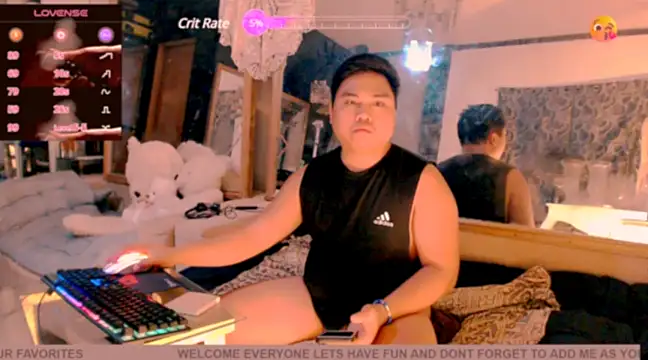 Snapshot of Hardking_69 chatting on February 3, 2025, 11:53 am Hardking 69 online show from February 3, 2025, 11:53 am