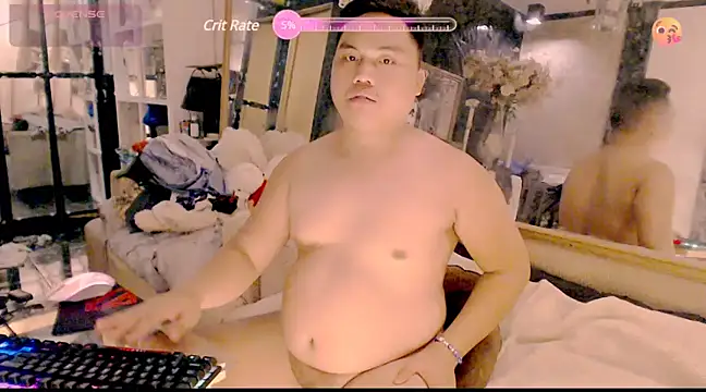 Snapshot of Hardking_69 chatting on February 19, 2025, 12:33 pm Hardking 69 online show from February 19, 2025, 12:33 pm